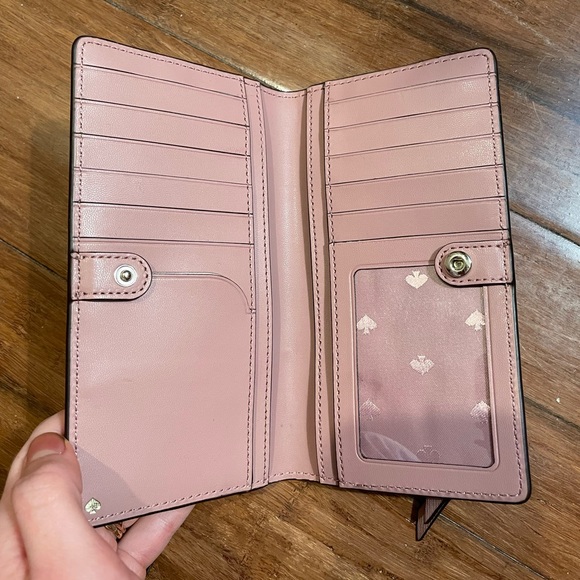 Spencer Small Slim Bifold Wallet - Picture 3 of 4